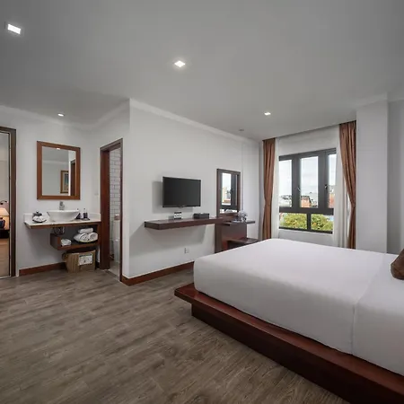 Hoi An Odyssey Hotel & Spa Exterior photo