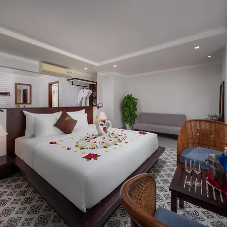 Hoi An Odyssey Hotel & Spa Exterior photo