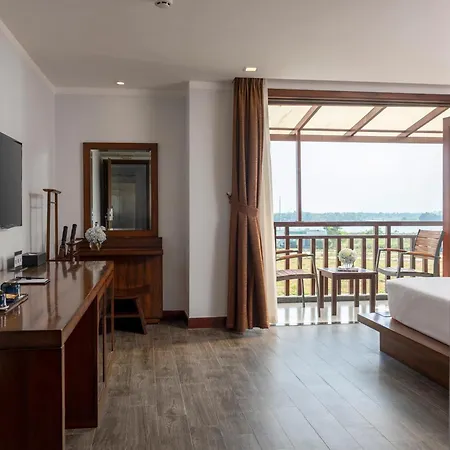 Hoi An Odyssey Hotel & Spa Exterior photo